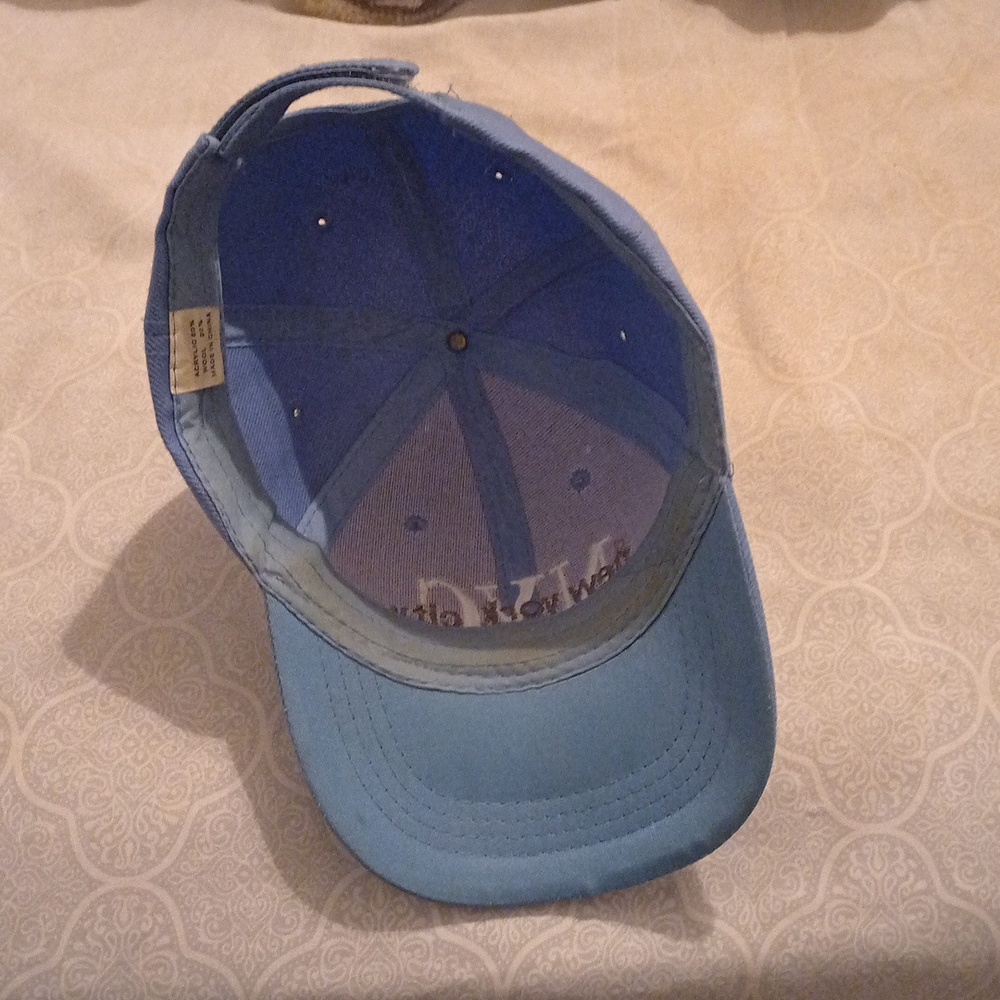 Baseball cap - Picture 4 of 4